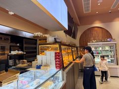 -Dough&Joe团憩(瑞虹天地月亮湾店)