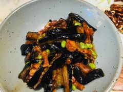 卤肉毛豆烧茄子-小吊梨汤·北京菜(香山店)