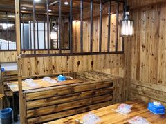 大堂-老东镇啤酒屋海鲜加工·蒸汽海鲜·海鲜烧烤(台东店)