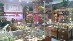 -灵彩珠宝(朗香街店)
