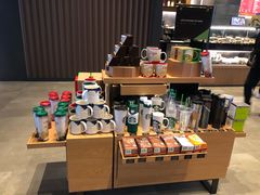 零售区-星巴克(成都东站店)
