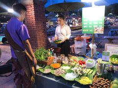 -东南亚风情赶摆街夜市
