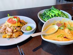 -大头虾越式风味餐厅(光明广场店)