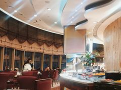 -怡豪大饭店·银顶旋转餐厅