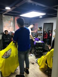 -木格造型美发
