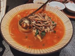 酸汤羊杂-丝路金桃·新疆菜(徐汇店)