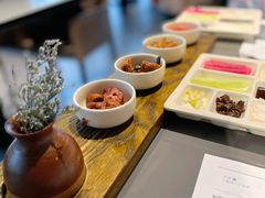 酥不腻烤鸭-小大董·烤鸭(观景餐厅·南京西路店)