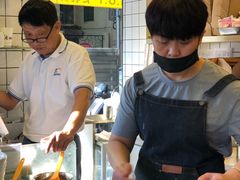 -卞姐蛋饼(陕西南路店)
