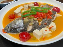 程氏泡椒半条鱼-鑫小城故事·藕汤·家常菜(台北一路总店)