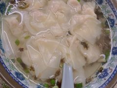 -无名氏宵夜小摊(祝家三姐妹馄饨店)