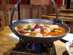 -老滇山寨•云南特色菜•地方菜•民族风情歌舞表演(金碧店)