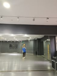 教室-5KM舞蹈街舞工作室