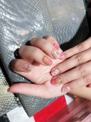 -吉吉靓甲美睫