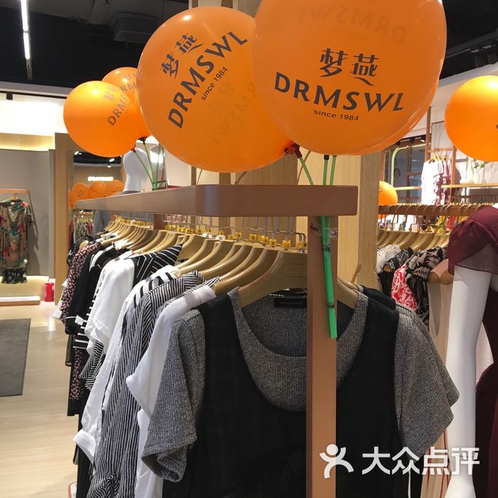 梦燕服饰专卖店 商城图片