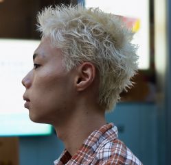 -海文先生国潮烫染男士理发馆