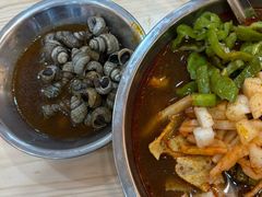 -柳州肥姨妈大骨螺蛳粉(东靖路店)