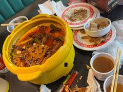-多嘴超级肉蟹煲(杉杉国潮主题店)