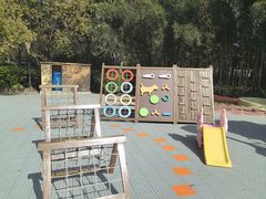 -上海青草地幼儿园