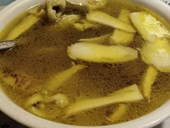 松茸炖鸡-翕庐小苑