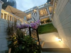 -Mark&Mars Restaurant