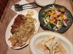 西班牙海鲜炒饭-玛格萝妮比萨屋(四平店)