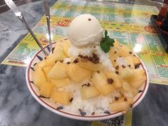 哈密瓜刨冰伴雪糕-顺记冰室(宝华路店)