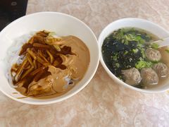 -华威达牛庄(黄埔大道西店)