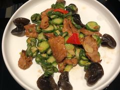 小脆瓜炒雪花猪肉-闽和南(深圳万象城店)