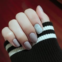 -艾尚妆·日系美甲美睫美学馆