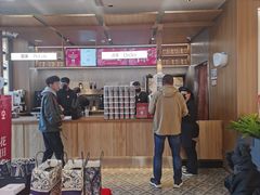 -霸王茶姬(云杉奥莱店)