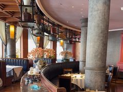 -八府香鸭·啫啫煲(华山路店)