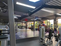 -耀恒健身(南浦地铁店)