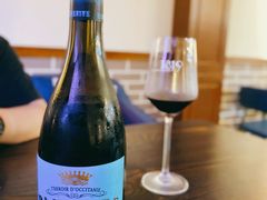 -蓝菲1819进口红酒庄(中环财富广场店)