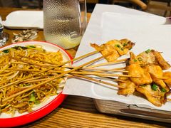 -华府九号海鲜烧烤大排档(龙域店)