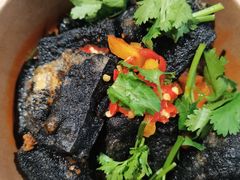 自提满足装经典味豆腐-自黑豆夫·臭豆腐夹馍(四海唐人街店)