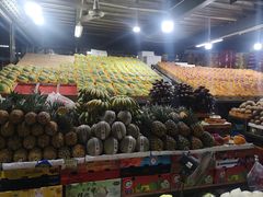 -三亚新鸿港水果一级批发市场