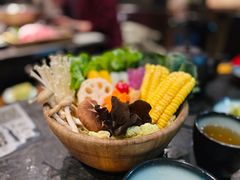 -湊湊火锅·茶憩(新中关购物中心店)