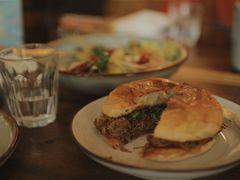 手撕猪肉汉堡-RAC BAR(安福路店)