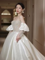 -不晚国际婚纱礼服