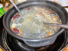 -濠轩阁特色生蚝火锅(水湾路店)