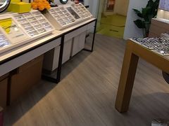 -天空之镜眼镜店蔡司依视路配镜授权零售店(望京颐堤港店)