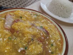 叉烧滑蛋饭-喜莲咖啡