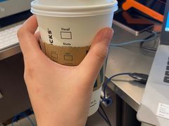 -星巴克臻选(上海中环广场2F店)
