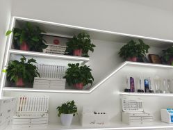 -蕾特恩专业祛痘·皮肤管理