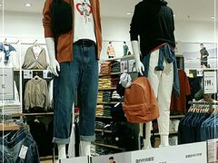 -优衣库(广州番禺万达广场店)