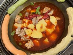 -围炉肉舍•炭烤活鳗•丹东海鲜烤肉(步行街店)