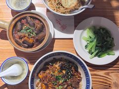 -沪西老弄堂面馆(定西路店)