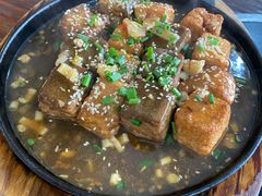 铁板双色豆腐-张家卫·阳江菜·小海鲜(肥婆湾桥店)