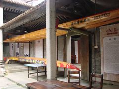 何氏六世宗祠-烟桥古村