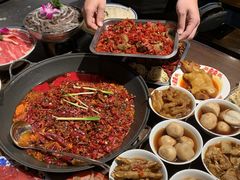 -萍姐火锅·公路夜市(武汉首店)